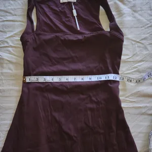 Qinsen Elegant Burgundy Sleeveless Dress. thumbnail 6