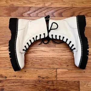 Sincerely Jules Harley White Combat Boots Leather Zipper Lace Up Size 8M thumbnail 4