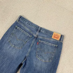 Levi's Low Pro Straight‎ Jeans Women 32 Dark Wash High Rise Distressed Denim thumbnail 6