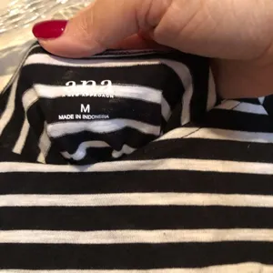 NWT ANA Black/White Striped‎ Top thumbnail 4