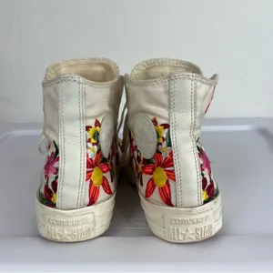 Converse X PatBo Floral High Top Sneakers Sz 5 Lace Up Embroidered thumbnail 4