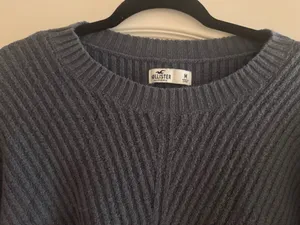 Hollister Sweater Cropped Grey Medium thumbnail 2