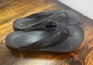 Oofos Black Flip Flips Size Women 9‎ thumbnail 1