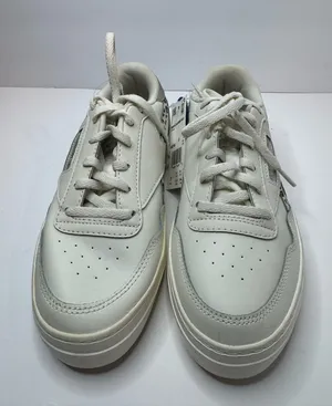 Reebok Club Memt Bold White Leather Sneakers Women's Size 7 thumbnail 1