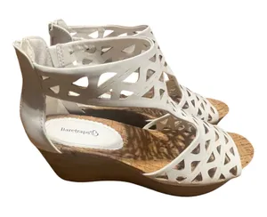 Baretraps Miriam White Laser Cut Wedge Sandals Womens 11M‎ BTS19-10715-010-111 thumbnail 1