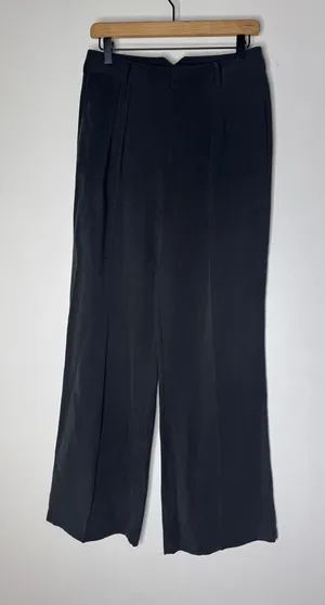 Paige Size 6 Black Faint Stripe Wide‎ Leg Dress Pants thumbnail 1