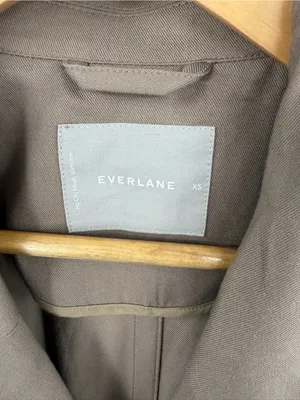 Everlane the drape trench coat with belt gray tan women’s XS chic mature thumbnail 2