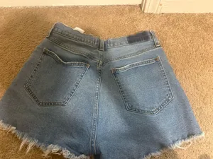 Abercrombie curve love shorts thumbnail 3