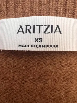 Aritzia Women's Classic Knit Essential 100%CASHMERE Crew Neck Sweater Sz XS thumbnail 2