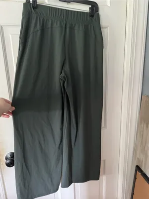Old Navy Olive Green Wide-Leg Pull-On Trousers thumbnail 4