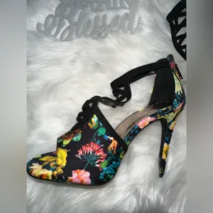 Sz 8.5 Stilettos High Floral Platform Heel Ankle Strap Back Zipper Shoes thumbnail 3
