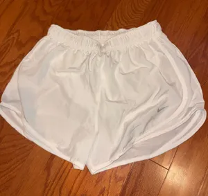 Women’s Nike Tempo Running Shorts Dri-Fit thumbnail 1