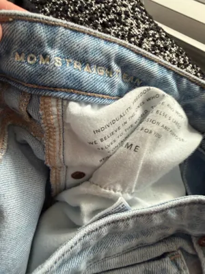American Eagle Mom Straight Jeans High Rise light wash ripped size 4. thumbnail 6