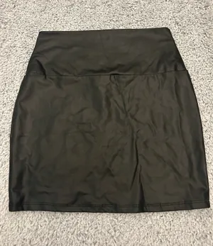 windsor black mini skirt  thumbnail 1