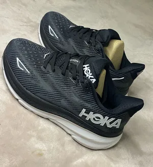 Hoka one one Clifton 9 sneakers shoes women size 6.5 thumbnail 1