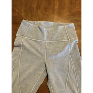 Lululemon Leggings Womens 10 Blue-Grey High Rise Yoga Pants Athletic Gym Run thumbnail 2