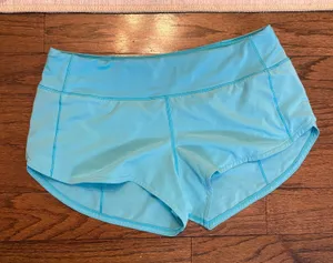 Speed Up Low-Rise Lined Shorts 2.5" Lululemon thumbnail 1