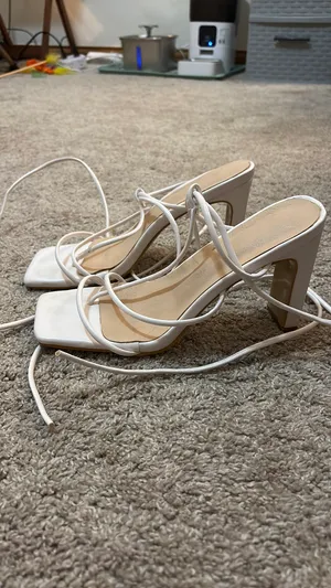 White Lace Up Heels Size 8 thumbnail 3