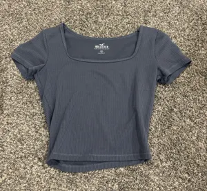 Hollister Ribbed Crop Top thumbnail 1