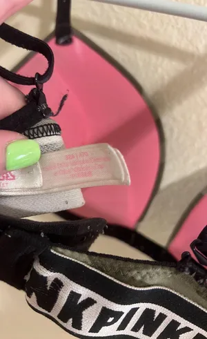 Victoria's Secret Bra thumbnail 3
