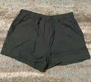 Boutique Olive Elastic Waist Shorts Size 2X NWOT thumbnail 1