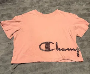 Champion Pink Crop Tee Logo Graphic Short Sleeve Size Medium thumbnail 3