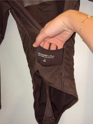 Abercrombie & Fitch Brown Sheer Long-Sleeve Ruched Bodysuit thumbnail 4