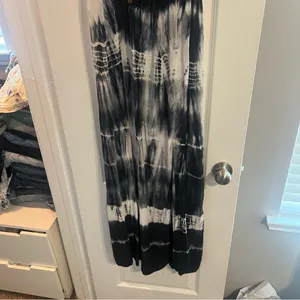 American Eagle Outfitters Monochrome Tie-Dye Maxi Dress thumbnail 2