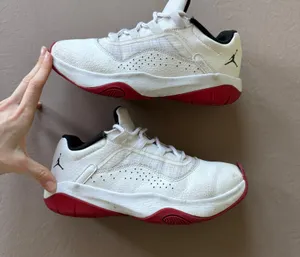 Jordan 11 CMFT Low Sneakers thumbnail 2