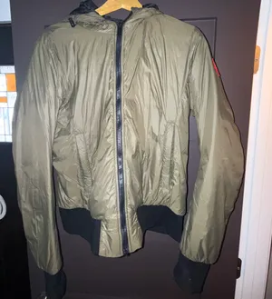 Canada Goose Women’s Dore Down Hoody thumbnail 6