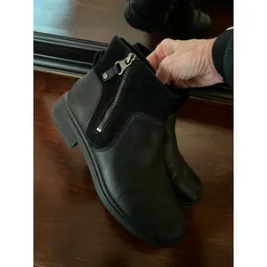 UGG Ankle Boots Women 9.5‎ Black Leather Suede Mixed Media Zipper Casual Booties thumbnail 4