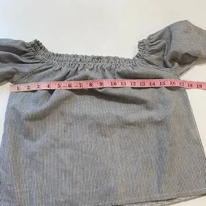 Brandy Melville Pinstripe Off Shoulder Top Black White Long Sleeve thumbnail 7