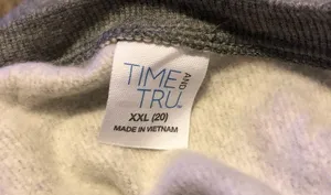 Long Sleeve Gray Sweatshirt Size XXL thumbnail 2