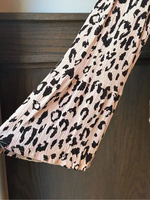 Embroidered Floral Yoke Leopard Print boho peasant top large Euc thumbnail 5
