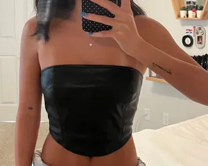 Kendall + Kylie Top thumbnail 1