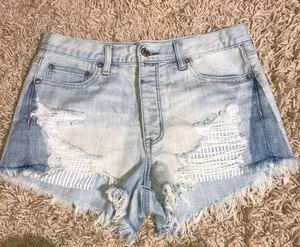 American Eagle distressed vintage high rise festival shorts light wash size 6​​ thumbnail 1