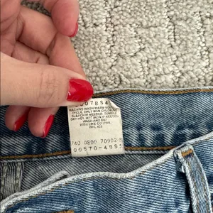 Vintage Levi’s 570 Y2K 90s high waist denim cutoff shorts thumbnail 4