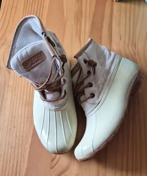 Sperry Women's Cream and Tan Boots thumbnail 1