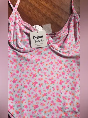 Kulani Kinis Ditsy Floral One Piece Swimsuit Underwire White Pink NWT thumbnail 6