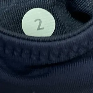 Lululemon Navy Blue Capri Yoga Workout Running Athletic Leggings Pants Size 2 thumbnail 5