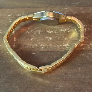 Vintage Quartz gold tone digital watch thumbnail 3