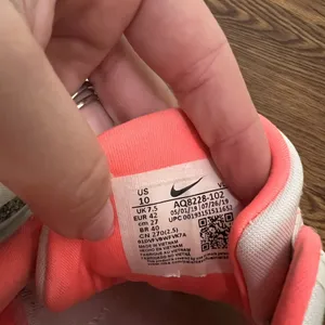 Nike White Zoom Sneakers Size 10 US thumbnail 7