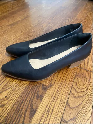 Clarks Sense35 Leather Low Heel Pumps Court Black Pointed Toe Quiet Luxury 9.5 M thumbnail 3