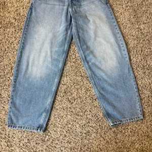 Bershka High Waisted Wide Leg Denim Jeans Y2K/2000s Baggy Size 00 Waist thumbnail 2
