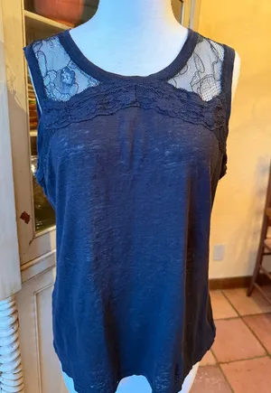 Sanctuary Lace Top XL thumbnail 1