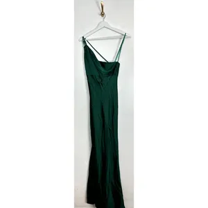 MAC DUGGAL One-Shoulder Satin Trumpet Gown in Emerald Green Size US 4 thumbnail 2