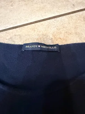 Brandy Melville crop top long sleeve thumbnail 2
