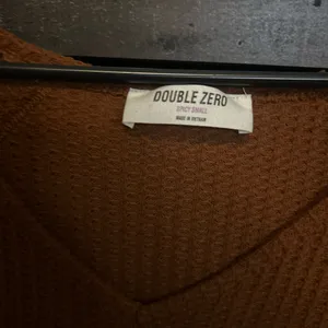 Brown Sweater thumbnail 2