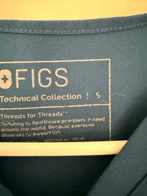 FIGS Scrubs Set thumbnail 3