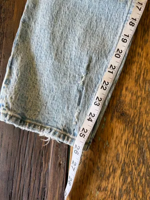 Abercrombie Ultra High-Rise 90s Straight Jeans thumbnail 4